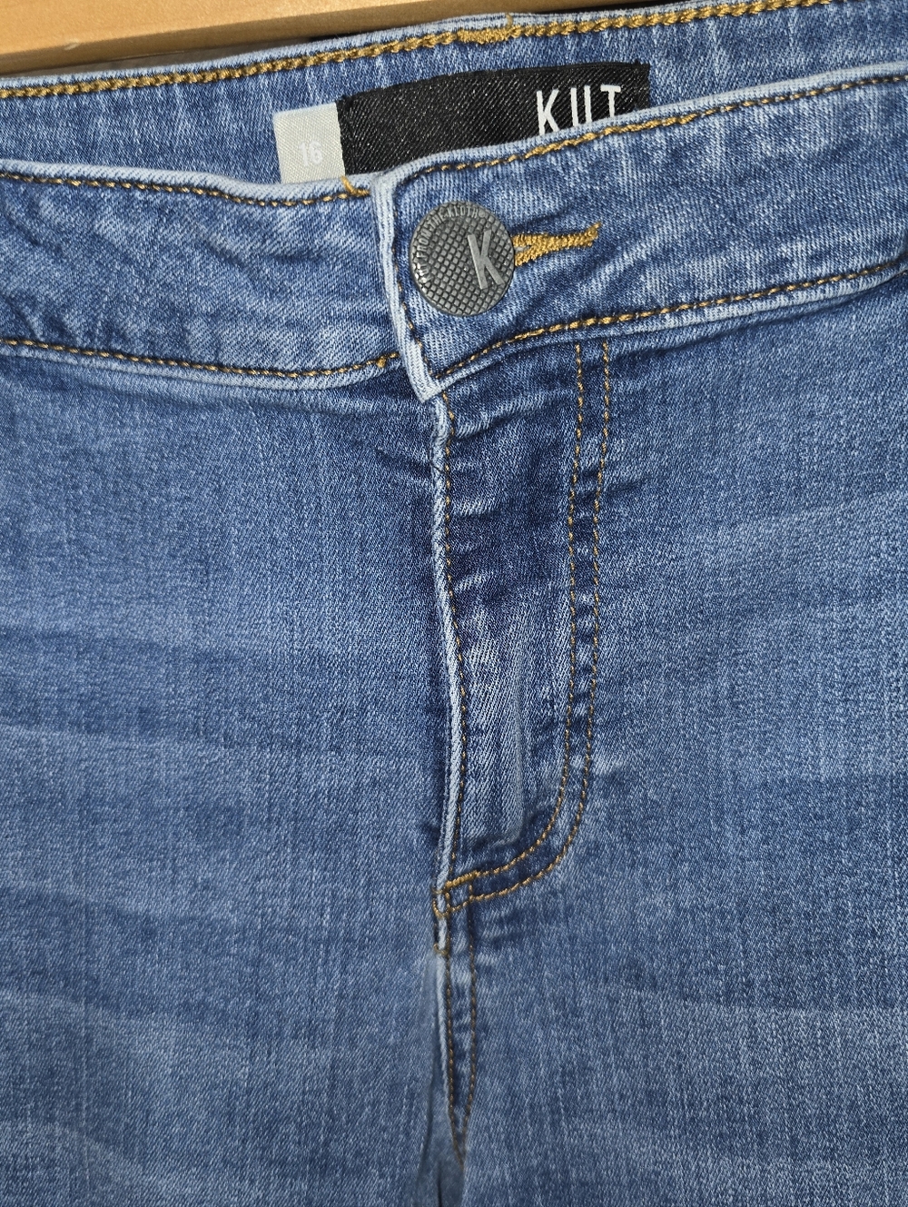 Kut From The Kloth Catherine Boyfriend Jeans Distressed Stretch Denim Size 16 - Picture 4 of 11